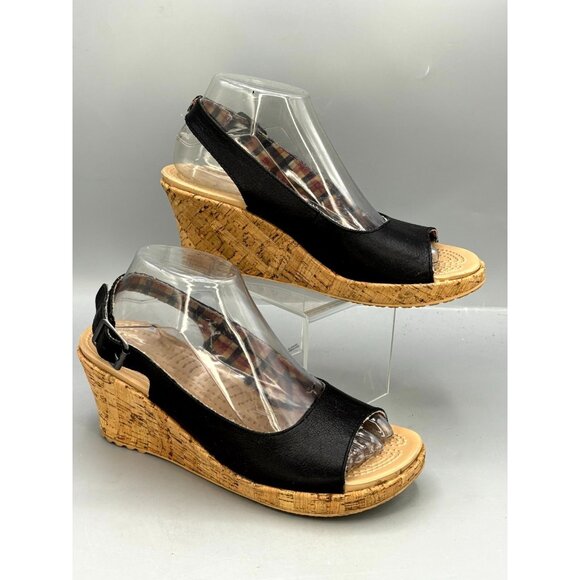 Crocs Leigh Womens Slingback Sandals Size US 9 Black Leather Open Toe Slip On - Picture 2 of 9